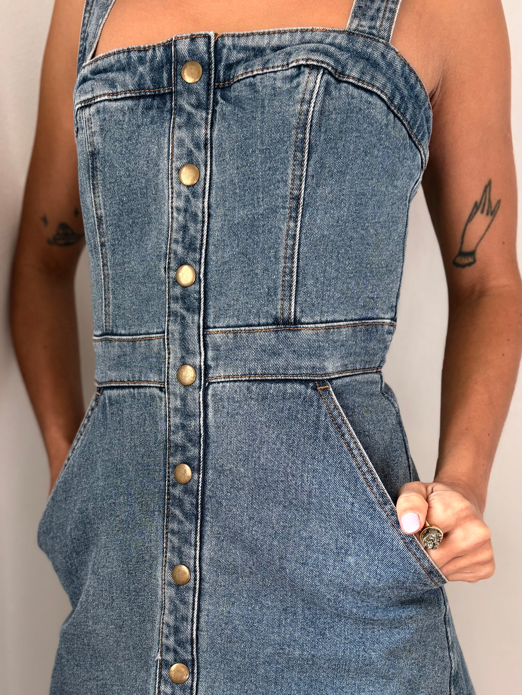 Vintage Denim Mini Dress – Fitted Button Front Sleeveless Size XS 34 | BARDO