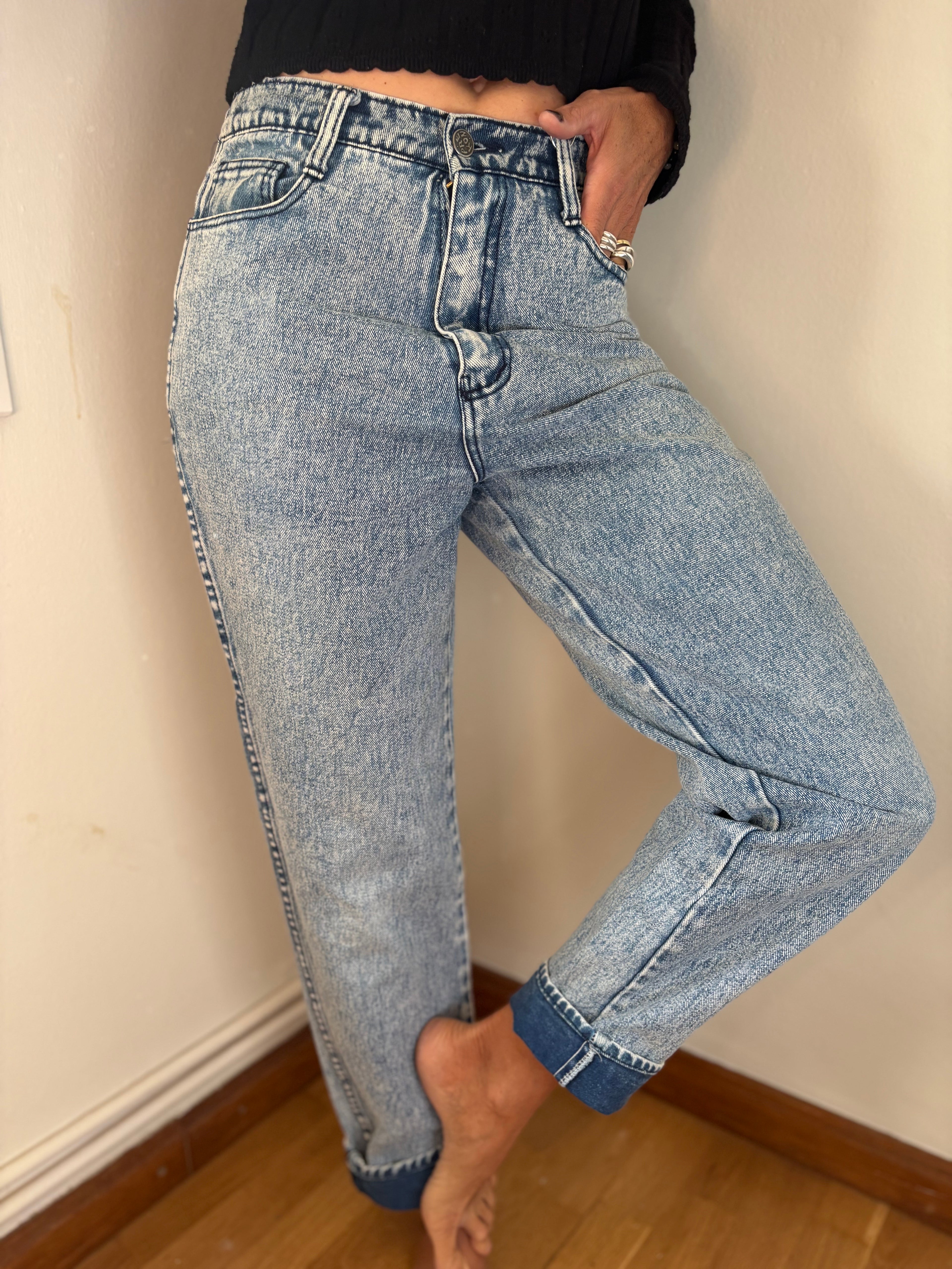 90s Snow Wash Denim Jeans – Lightweight Ankle Length Vintage Fit Size 38 | BARDO