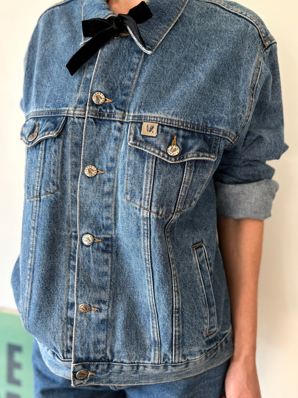 90s Denim Jacket Classic Button Front Double Stitch 100% Cotton Blue Unique | Bardo